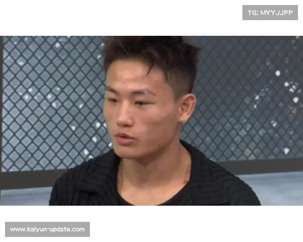 UFC精英之路中国选手尹帅四战全胜 强势KO对手赢得黑豹之称